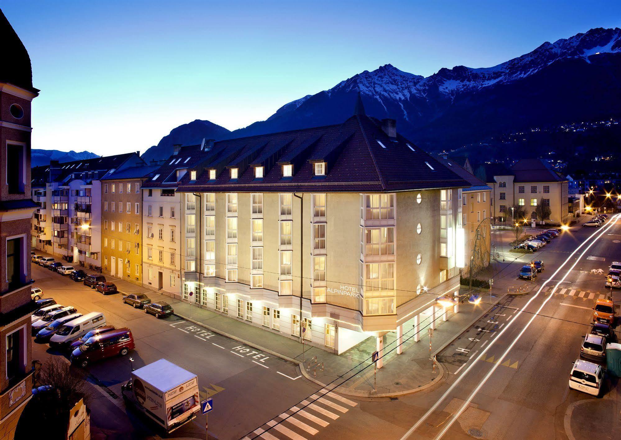 Hotel Alpinpark Innsbruck Eksteriør billede