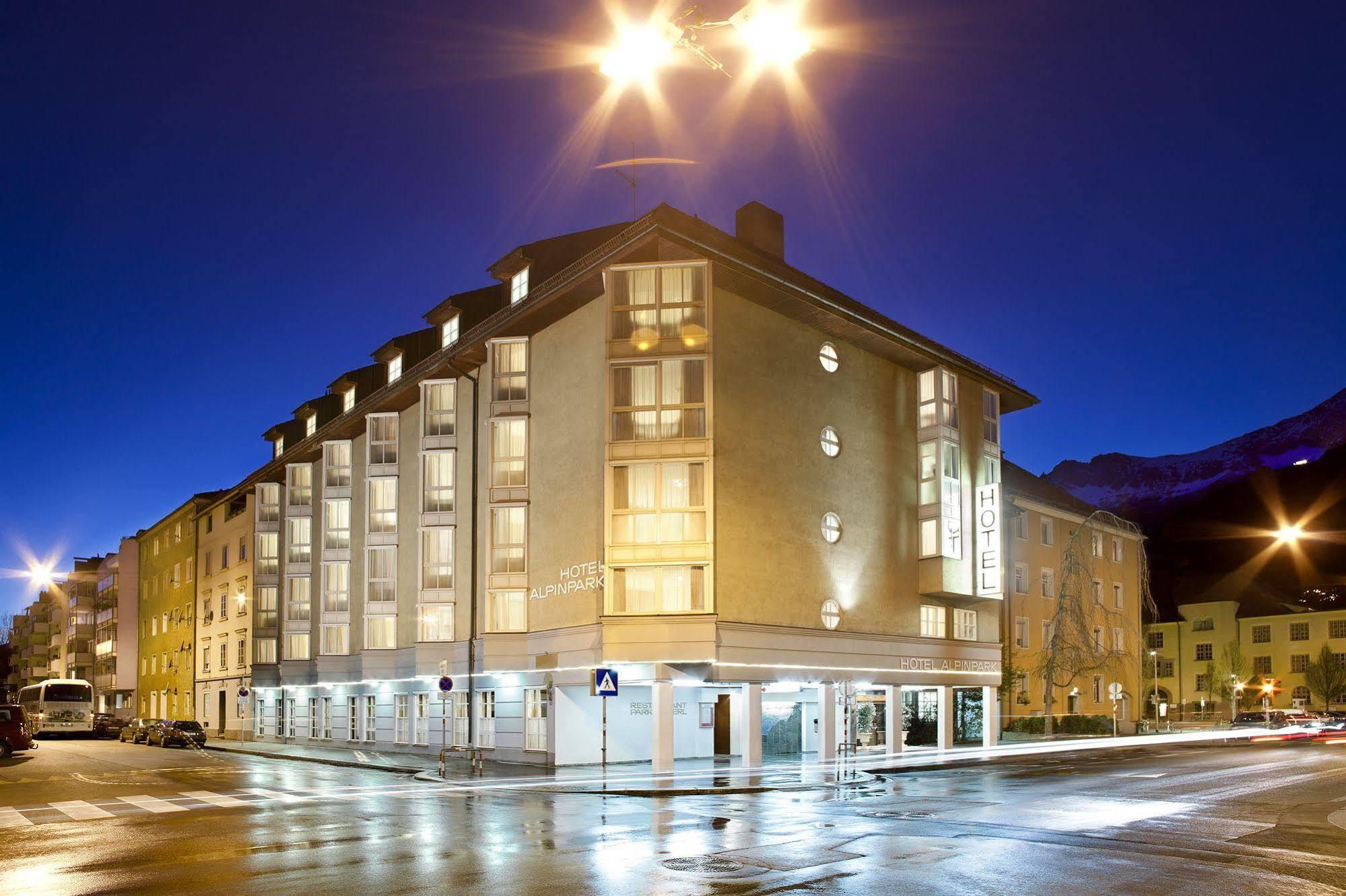 Hotel Alpinpark Innsbruck Eksteriør billede
